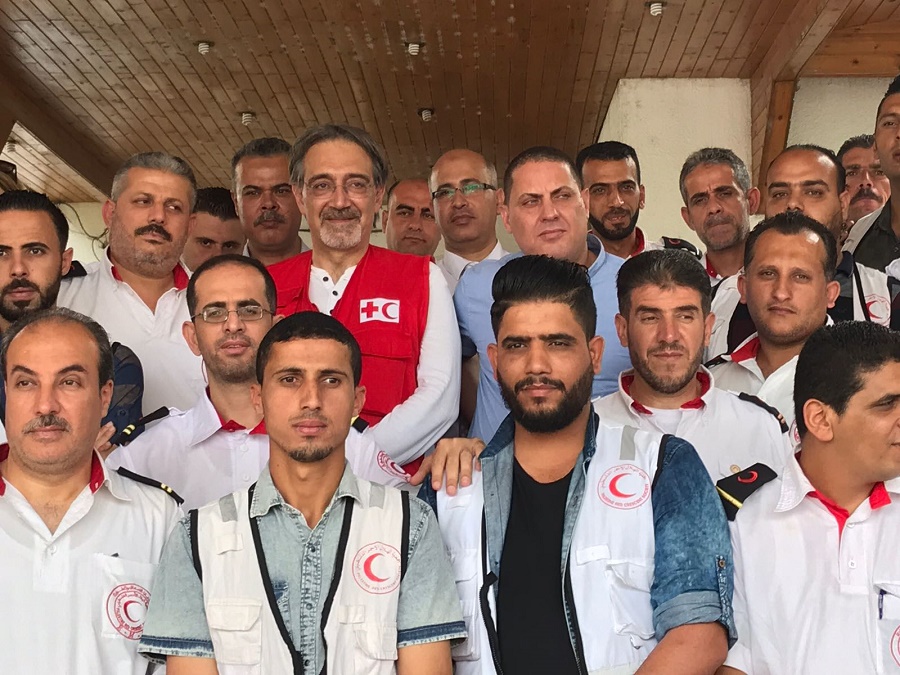 Il presidente IFRC Francesco Rocca in missione dai colleghi della Mezzaluna palestinese a Gaza Credit to Tommaso Della Longa
