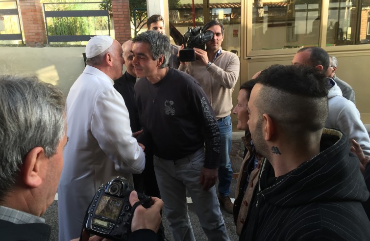 Papa Francesco_visita_Ceis