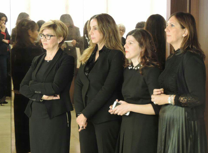 8 marzo, in Sardegna consigliere si vestono di nero contro violenza donne -  DIRE.it