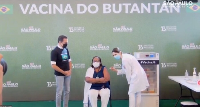 Vaccino-Brasile-1