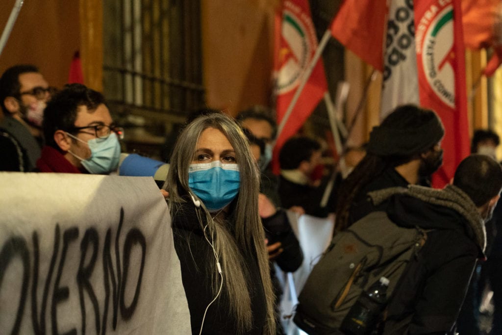 manifestazione contro governo Potere al popolo Bologna