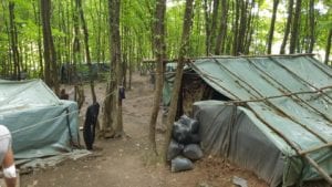 rotta balcanica aiuti migranti bosnia