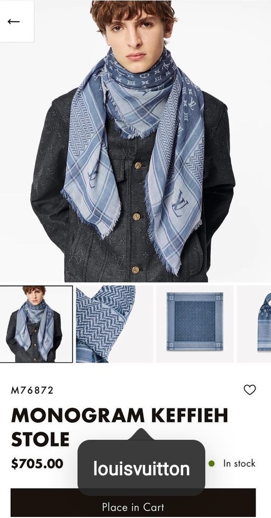 Bufera su Louis Vuitton: ritirato il foulard da 705 dollari