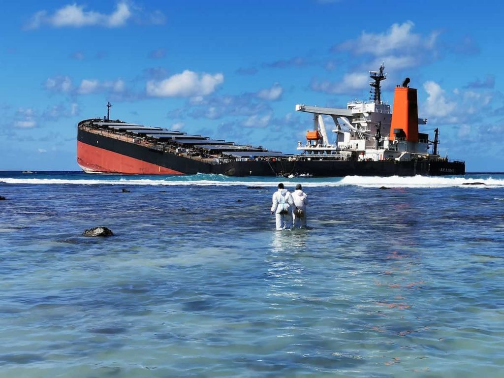 petroliera mauritius-min