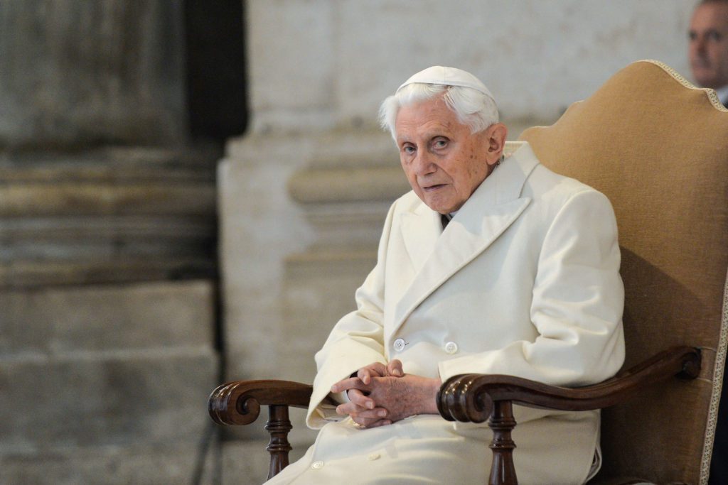 Oggi la messa per Benedetto XVI nella basilica di San Giovanni in Laterano - DIRE.it