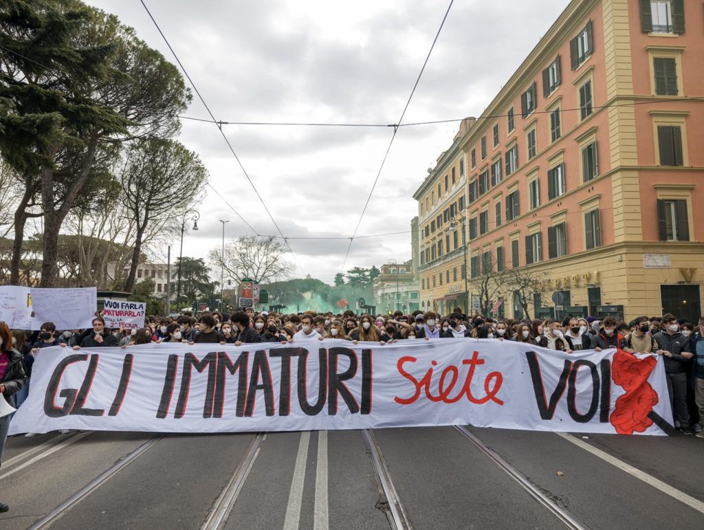 protesta_studenti_maturità_bologna