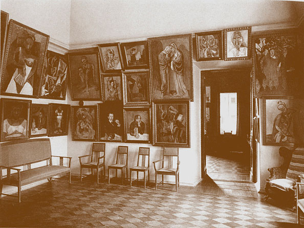 La sala Picasso della collezione di Sergej Ščukin, con il quadro "Giovane donna" di Picasso del 1909