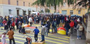 piazza scolastica bologna