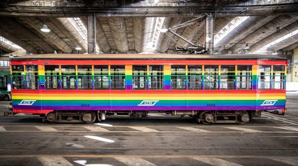 Al Milano Pride torna Baby K. Ed ecco il tram arcobaleno - DIRE.it