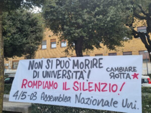 mobilitazioni studenti roma per Suicidio Iulm (1)