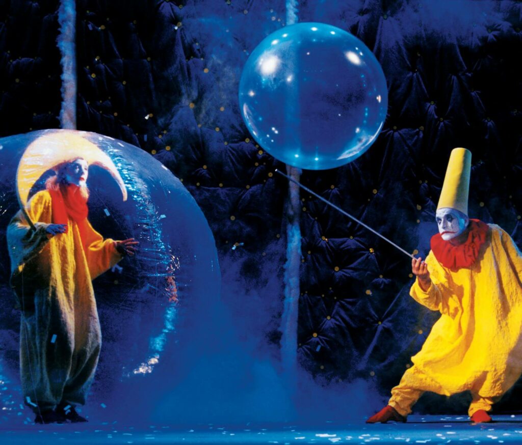 Slava Snowshow Moon Clown in Ball by Pascal Ito (1)
