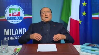Berlusconi convention FI