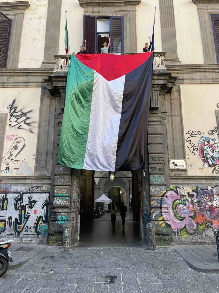 bandiera-palestinese-orientale-napoli