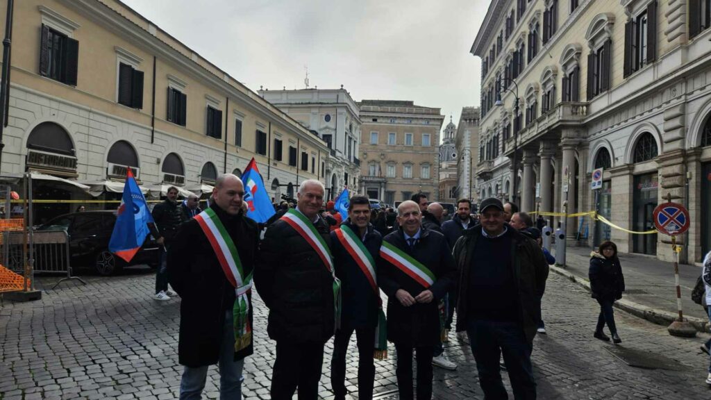 manifestazione sindaci sud italia