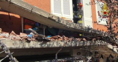 crollo balcone roma