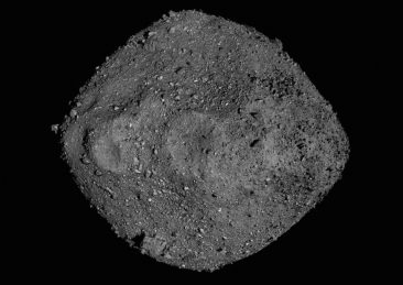 L’asteroide Bennu in un mosaico di immagini riprese dalla sonda Nasa Osiris-Rex. Crediti: Nasa/Goddard/University of Arizona